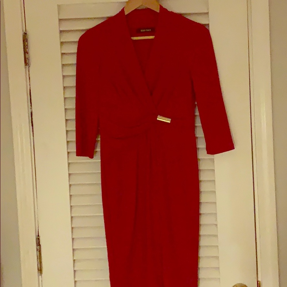 Gorgeous Ellen Tracy with gold embellishments